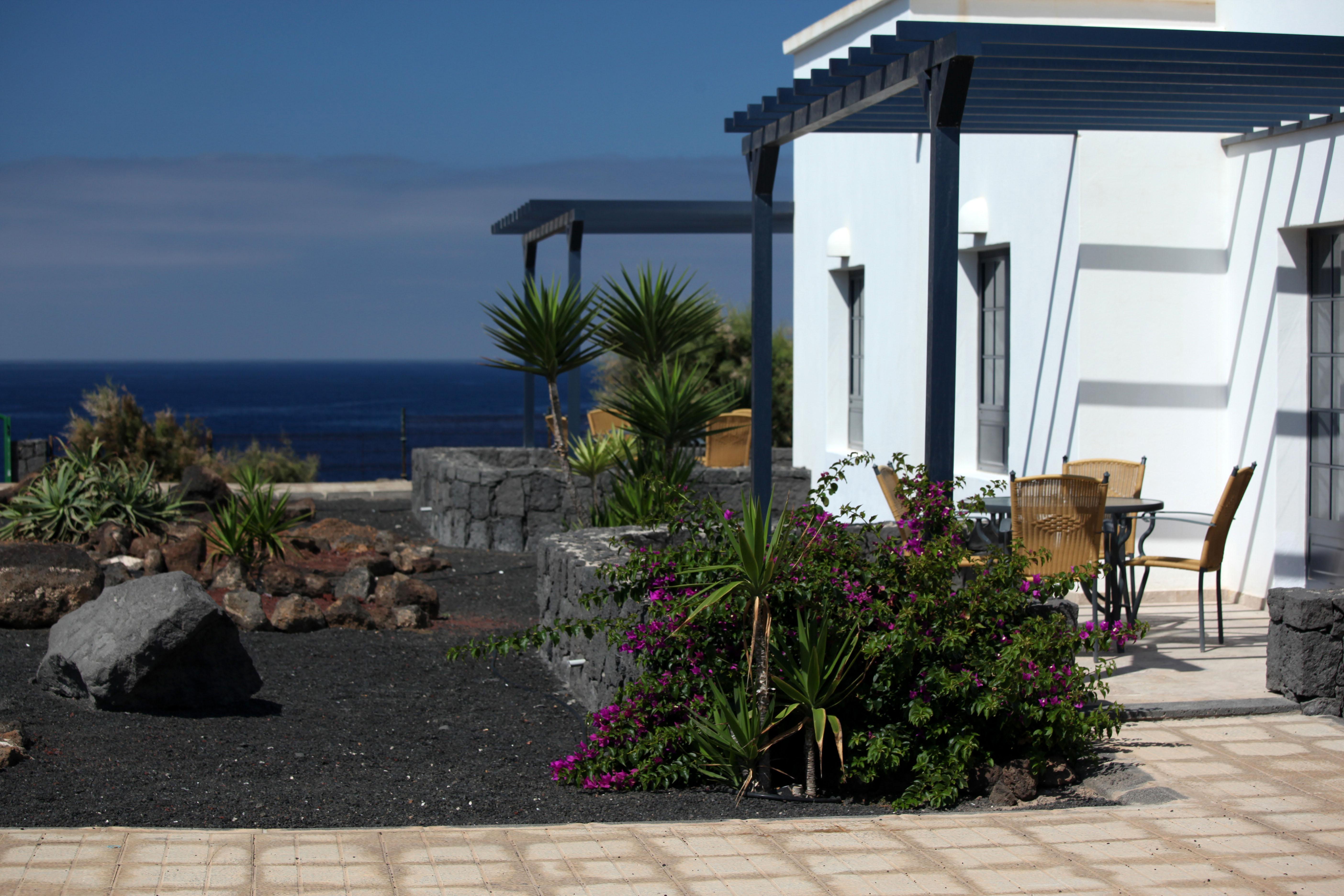 Vik Coral Beach Hotel Playa Blanca  Exterior photo